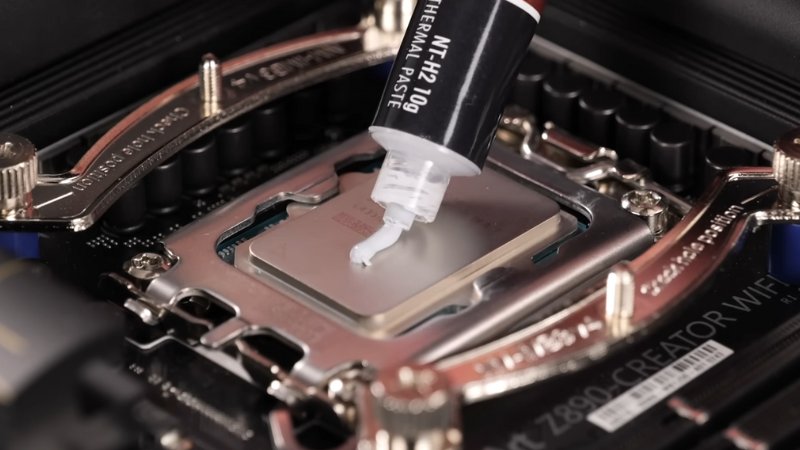 Lắp chip mới và tra keo tản nhiệt
