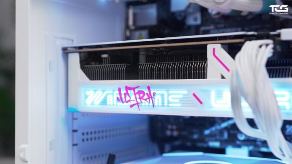 VGA COLORFUL RTX5060 8G UTRA W OC 3 Fan